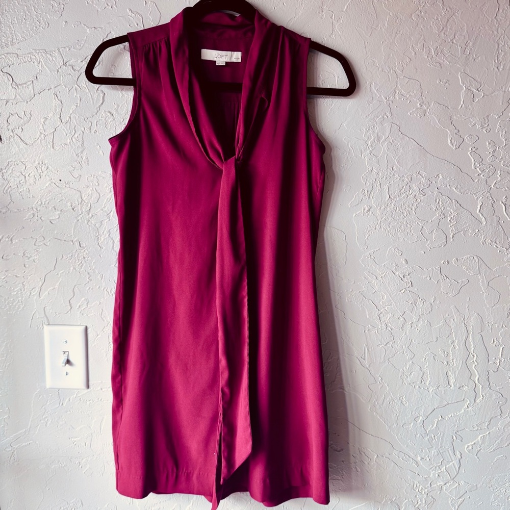 Loft Women's Sleeveless Burgundy Blouse Size XSP
